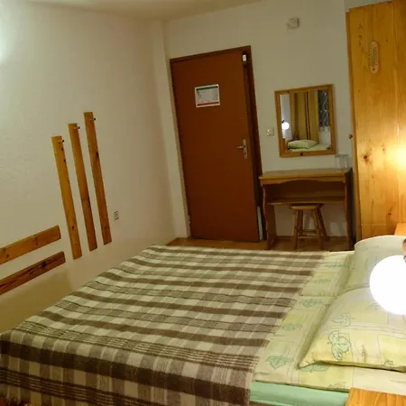Айвън Guest house *