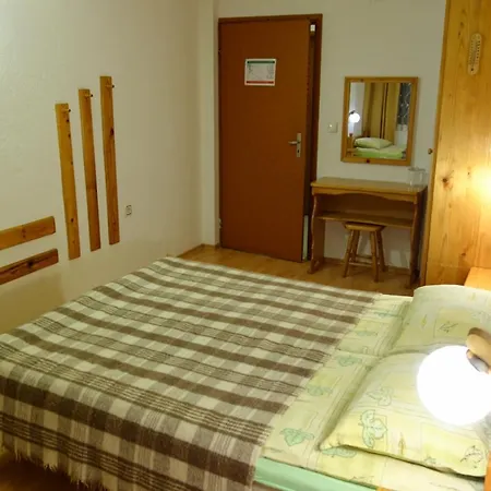 Айвън Guest house *